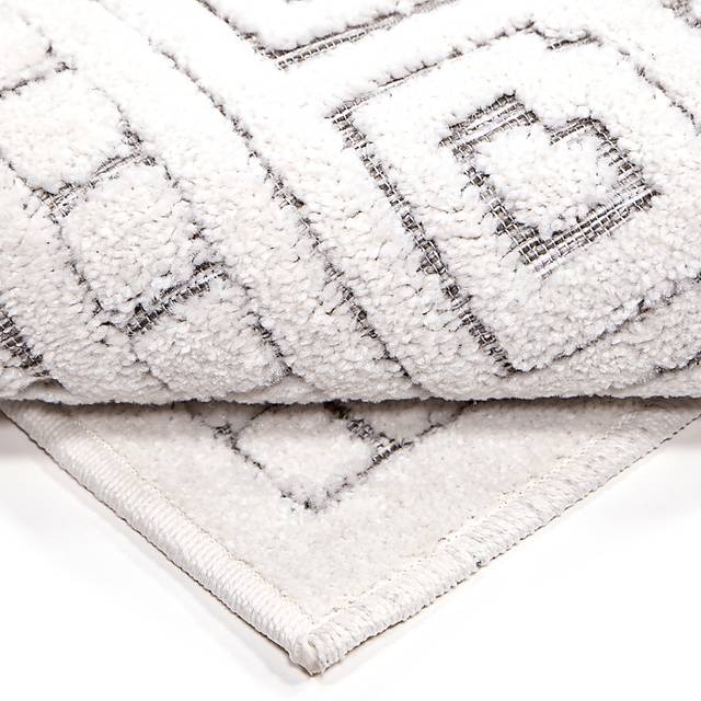 Clapp White 7'9 x 10'10 Rug - Thumbnail - Image 4