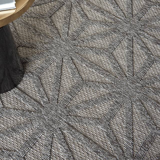 Clarene Dark Gray 5' x 7' Indoor/Outdoor Rug - Thumbnail - Image 10