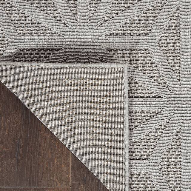 Clarene Light Gray 8' x 10' Indoor/Outdoor Rug - Thumbnail - Image 4