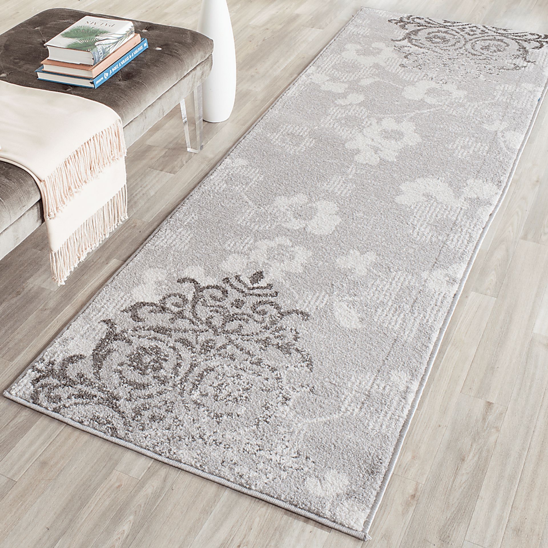 Clarisse Silver 2'6 x 8' Runner Rug - Image 4