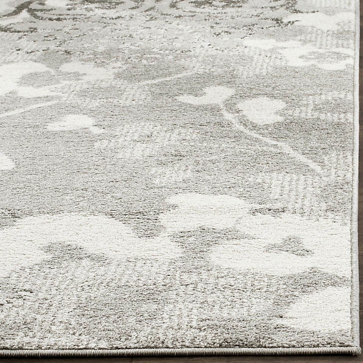 Clarisse Silver 6' x 9' Rug
