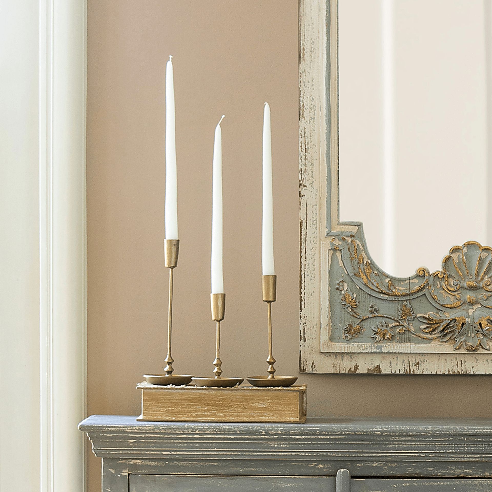 Clattam Gold Candle Holder, Set of 3 - Image 2