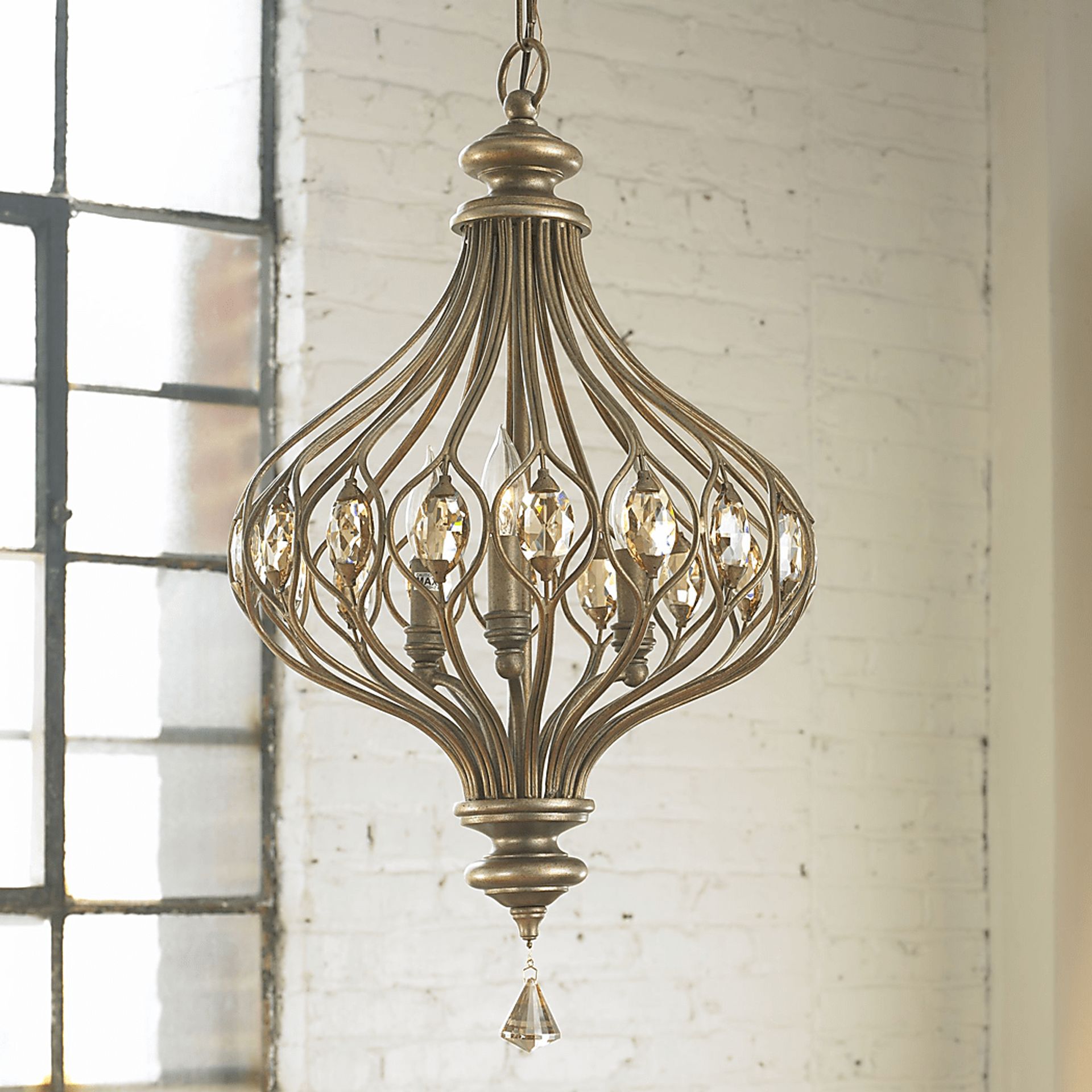 Claybrooke Gold Pendant - Image 3