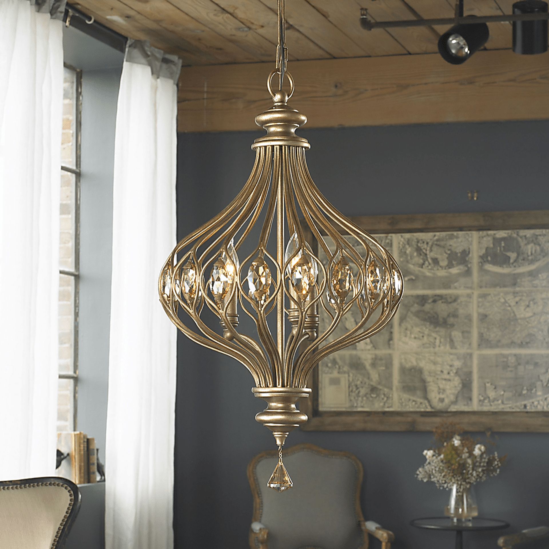 Claybrooke Gold Pendant - Image 5