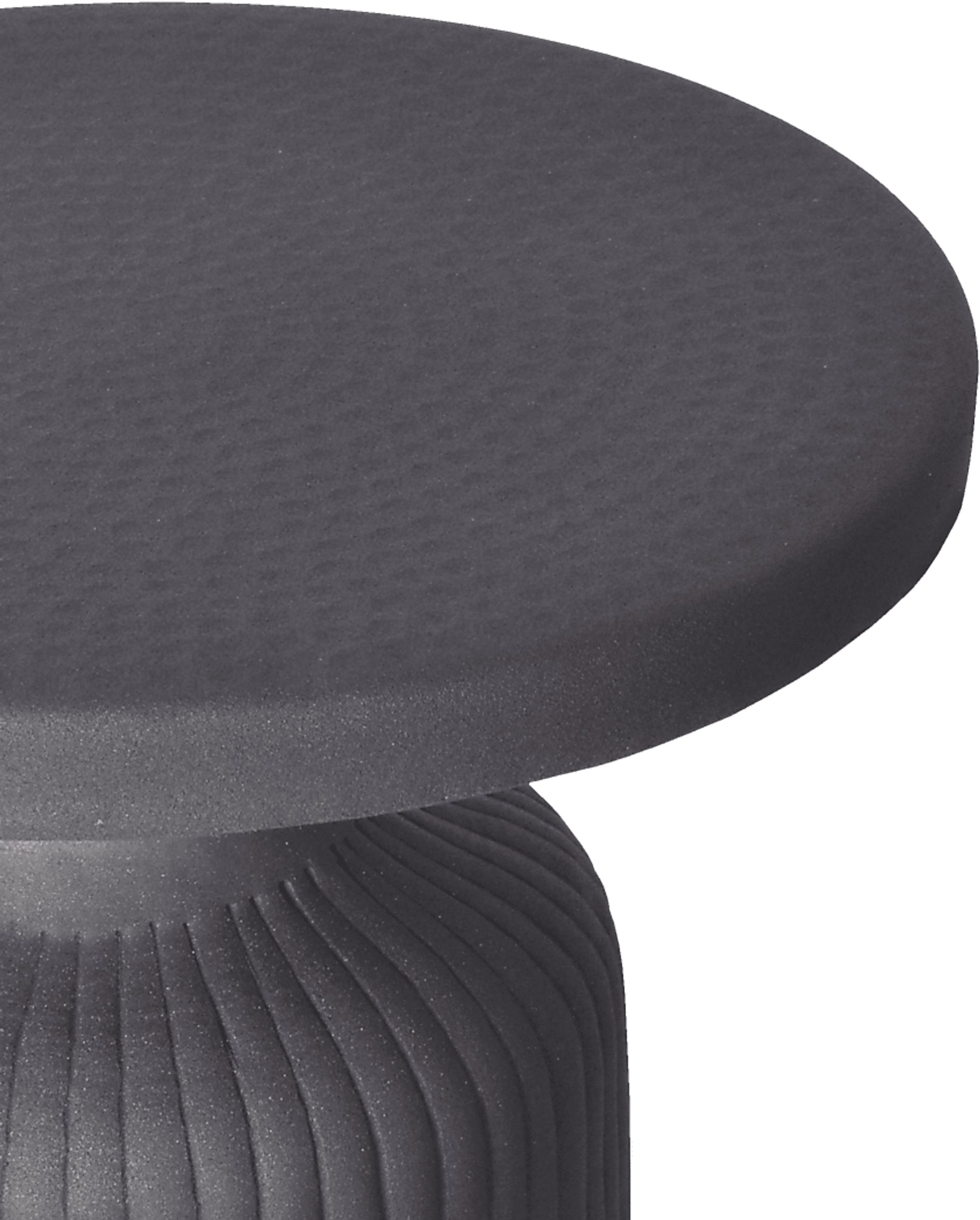 Cleeces Black Accent Table - Image 3