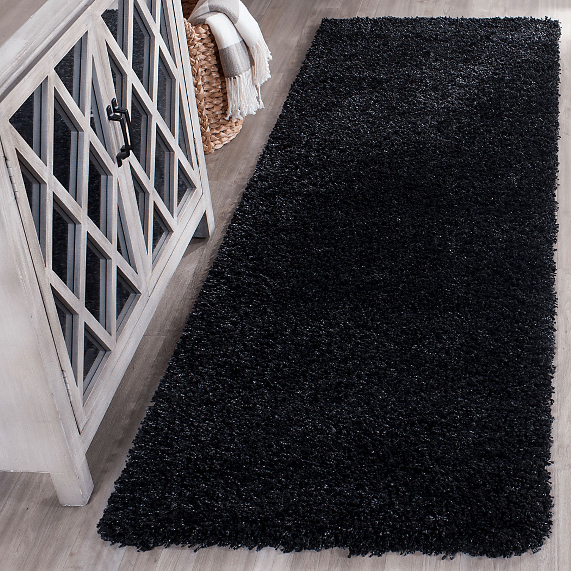 Cleona Black 2' x 7' Runner Rug - Image 4