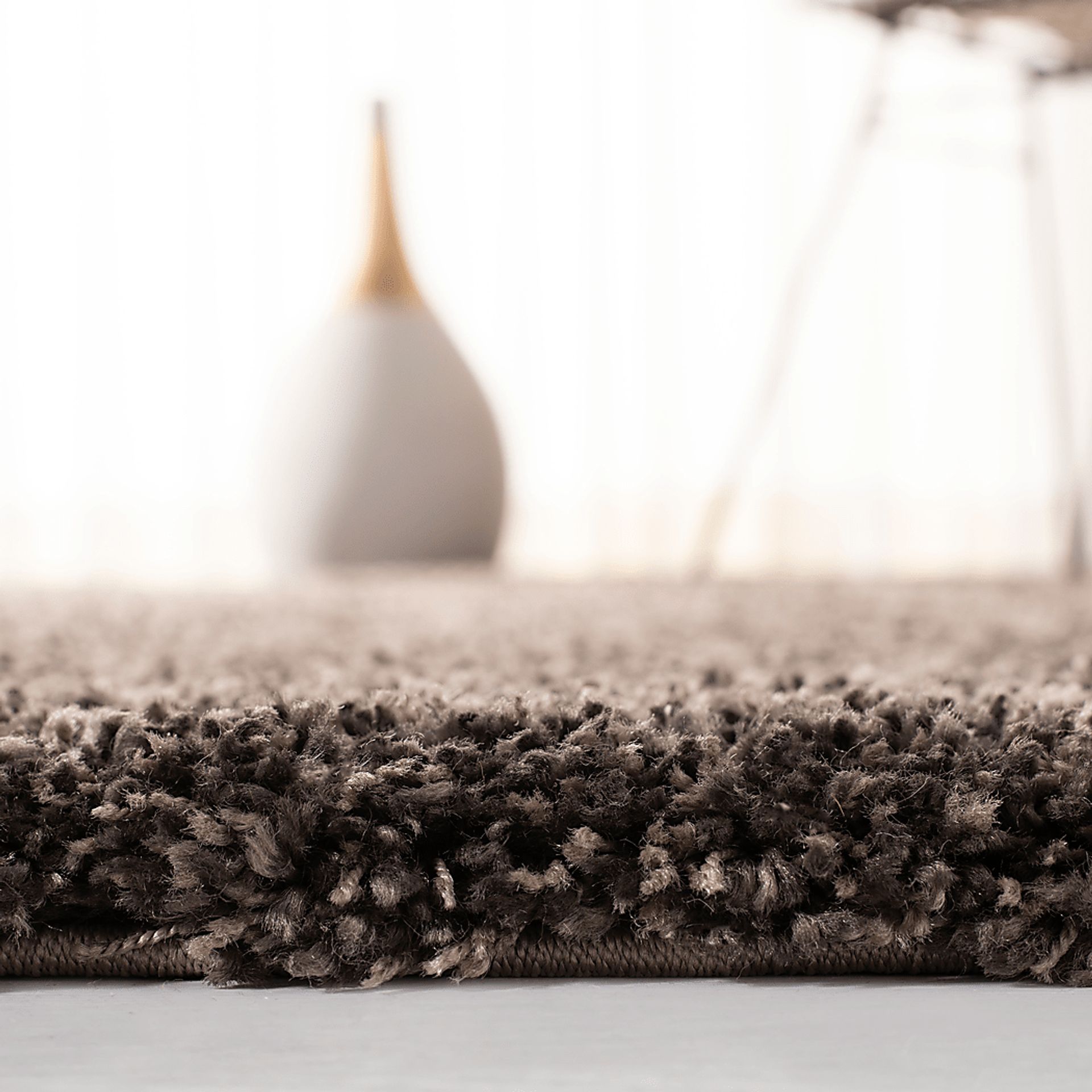 Cleona Dark Brown 4' x 6' Rug - Image 3