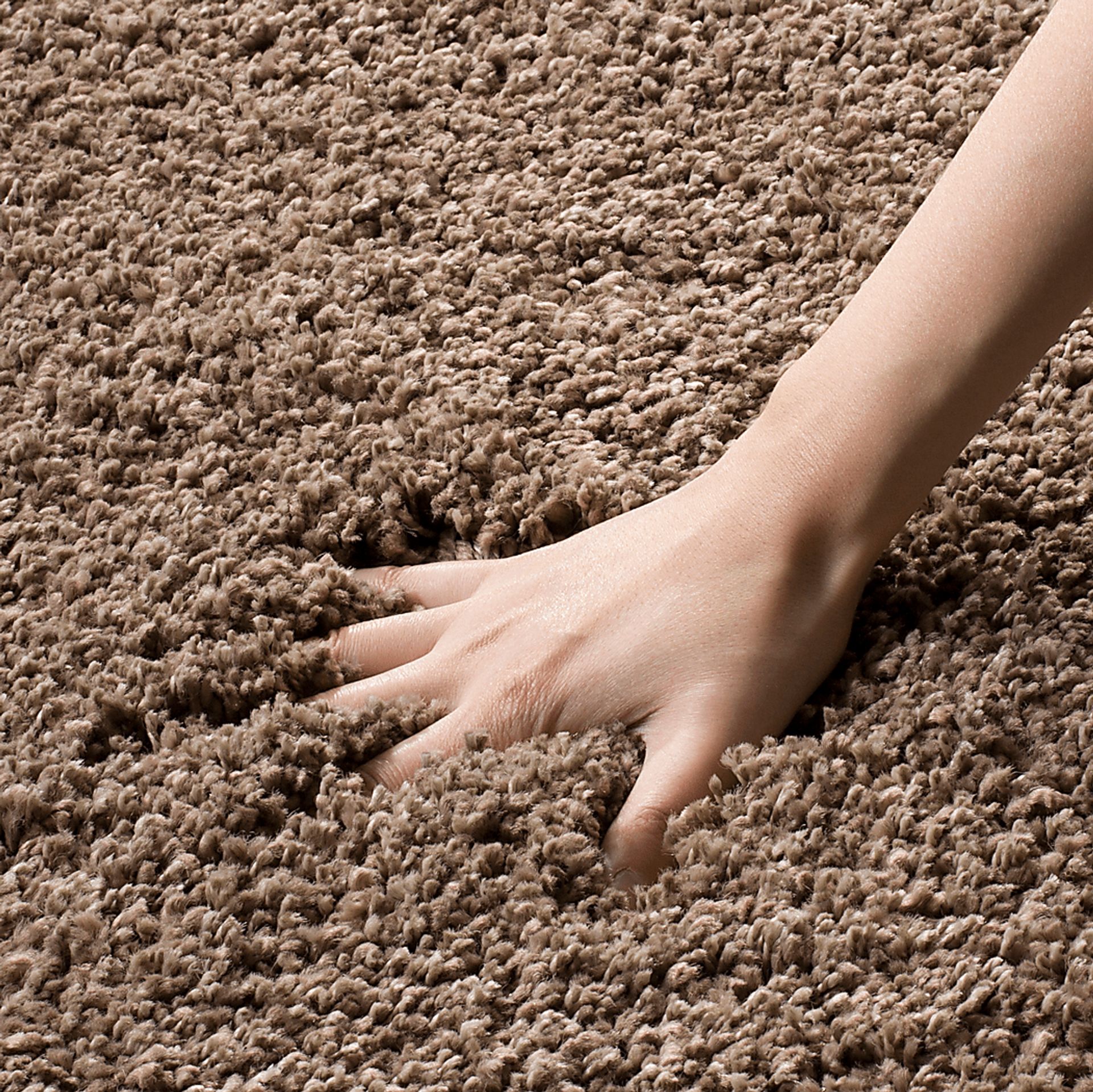Cleona Taupe 4' x 6' Rug - Image 3