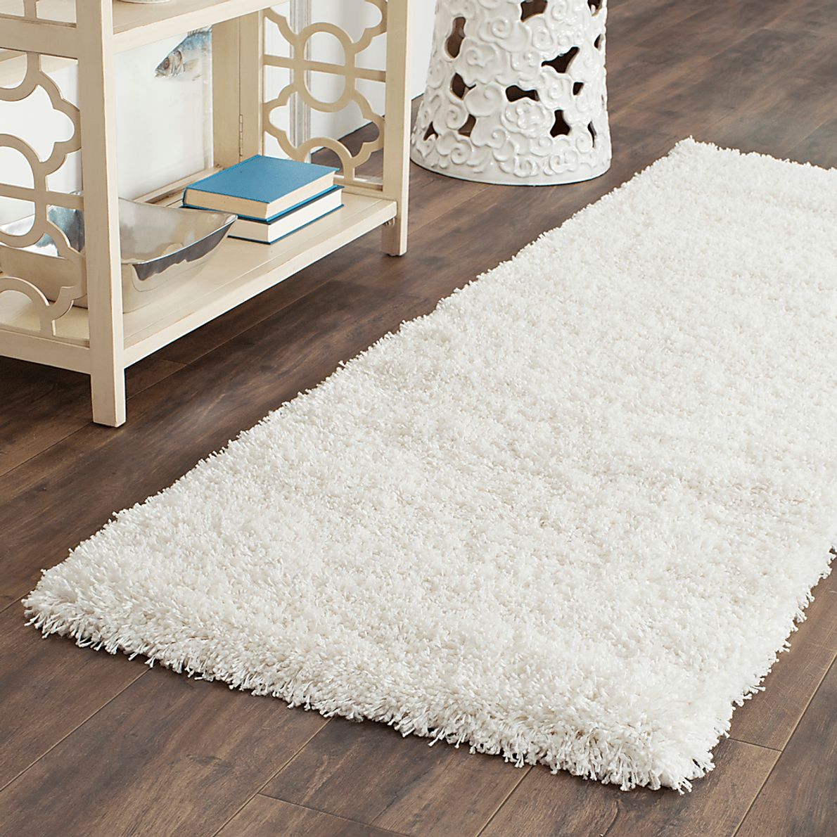 Cleona White 2' x 7' Runner Rug Rooms To Go
