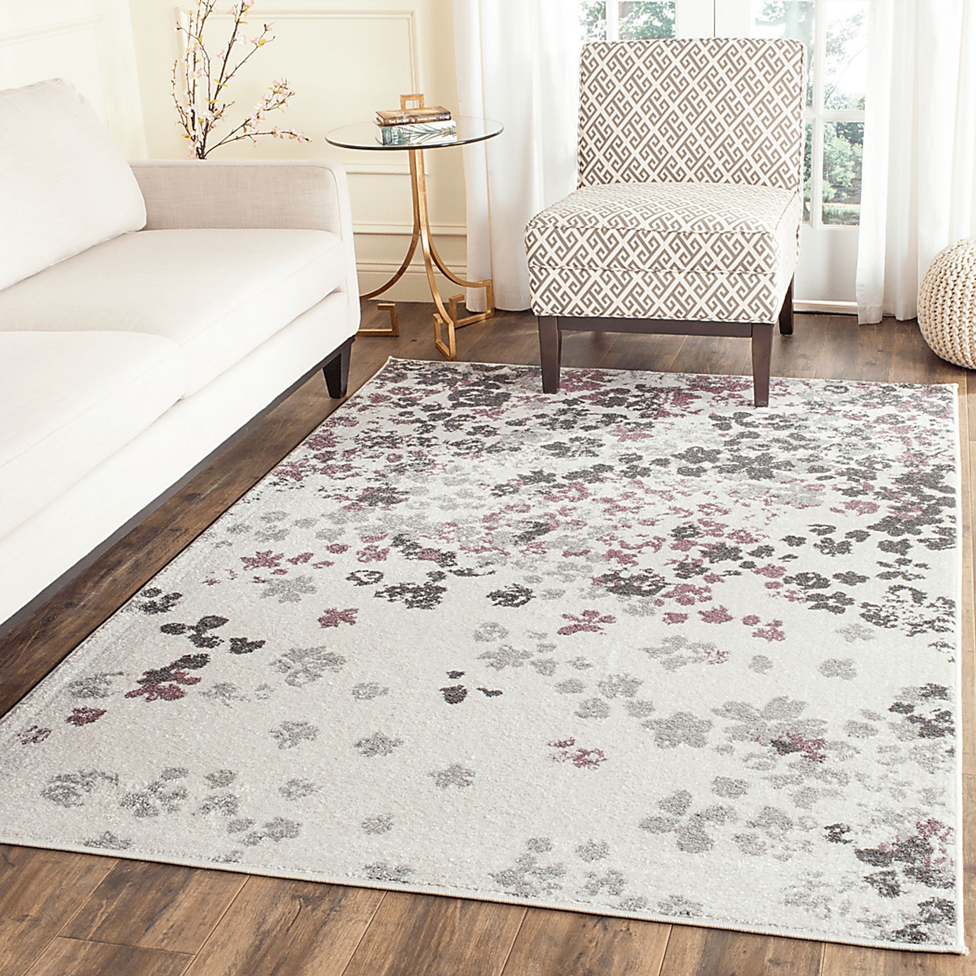 Cleora Ivory 5' x 8' Rug - Image 4