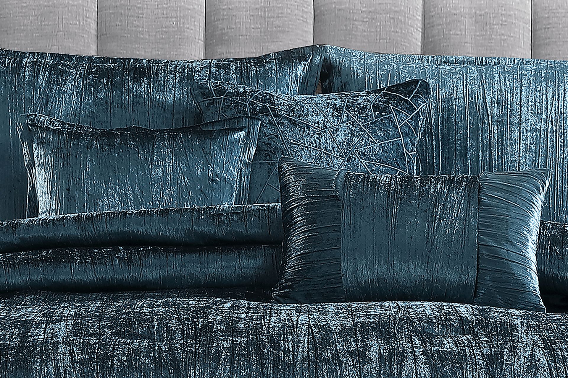 Cliffland Blue 7 Pc King Comforter Set - Image 4