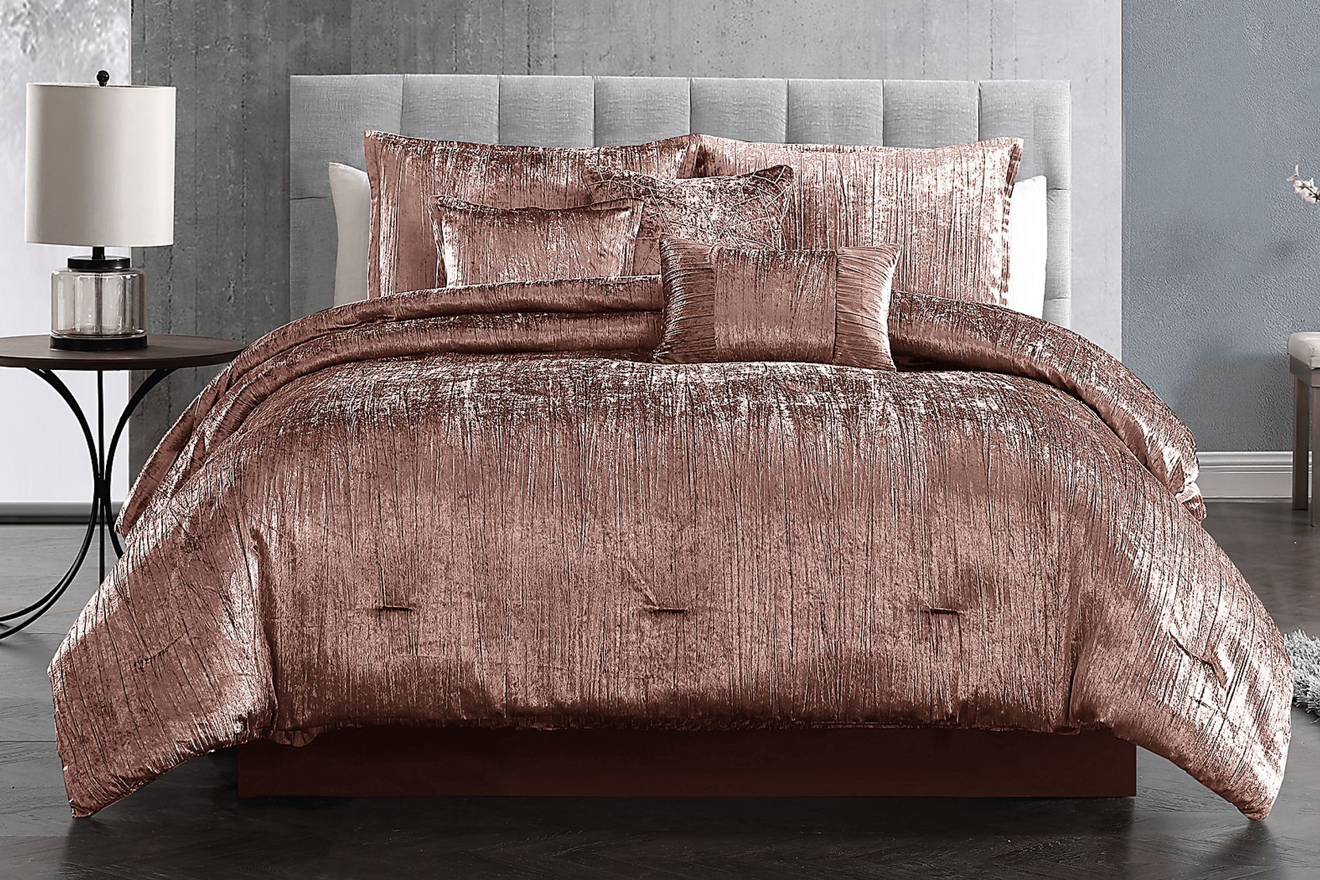 Cliffland Blush 7 Pc Queen Comforter Set - Image 1