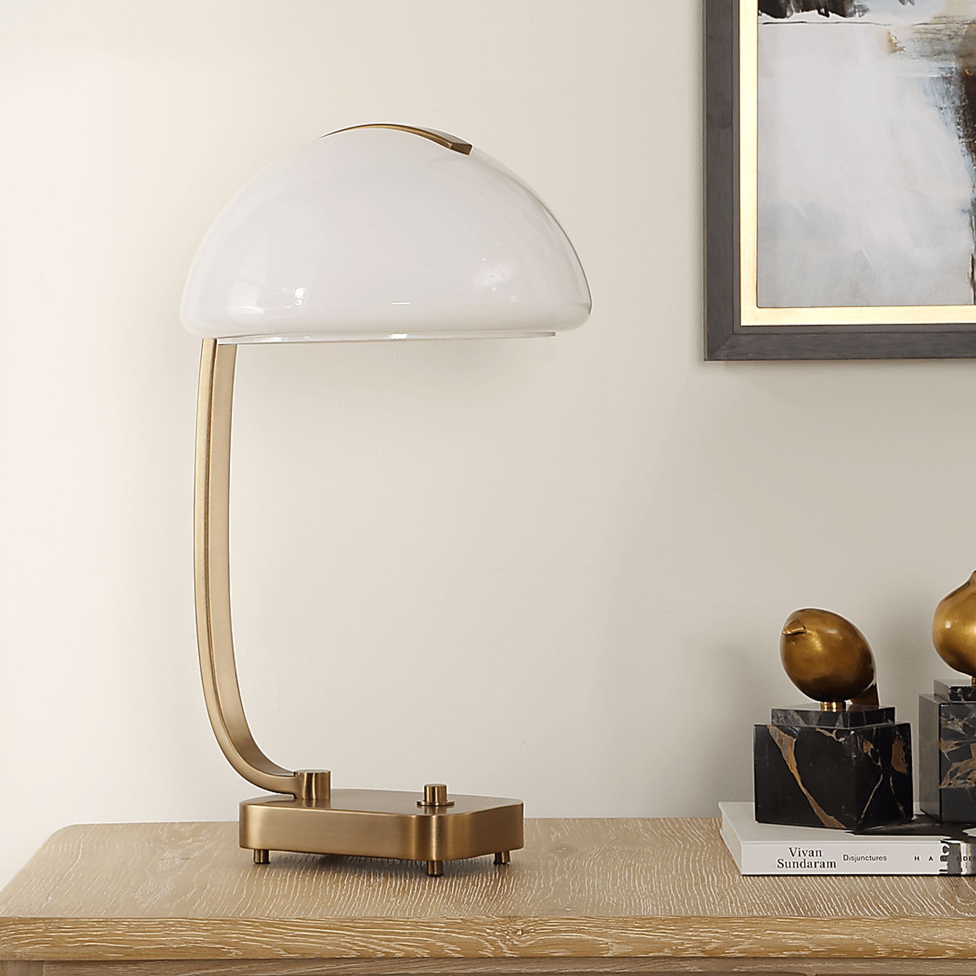 Cloto Brass Lamp - Image 3