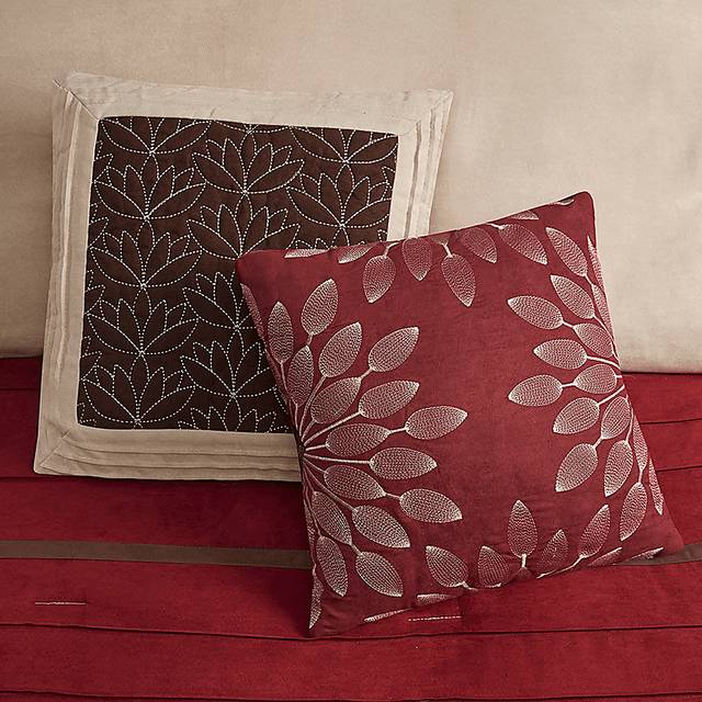 Clouet Red 7 Pc King Comforter Set - Thumbnail - Image 6