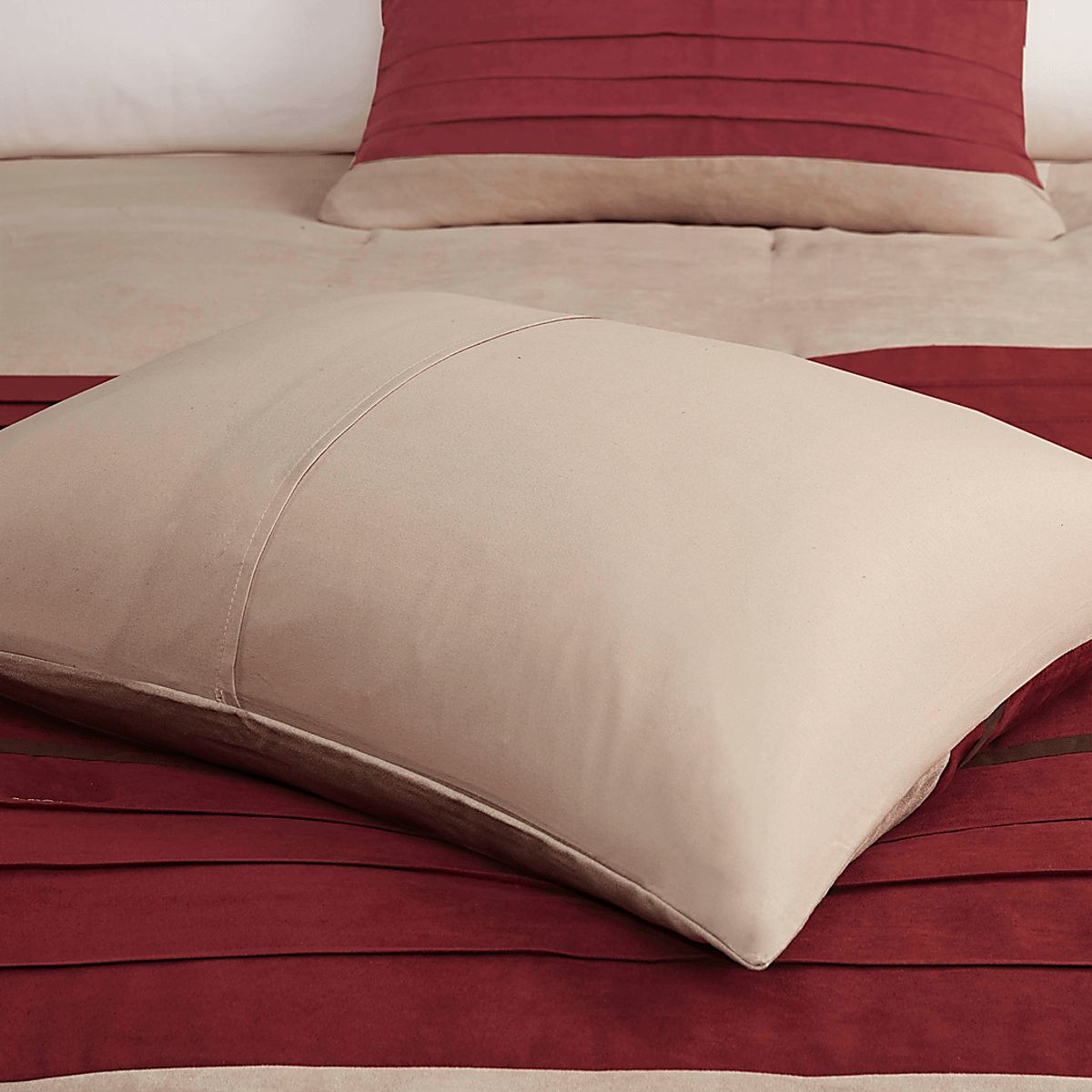Clouet Red Polyester Fabric 7 Pc King Comforter Set | Rooms to Go