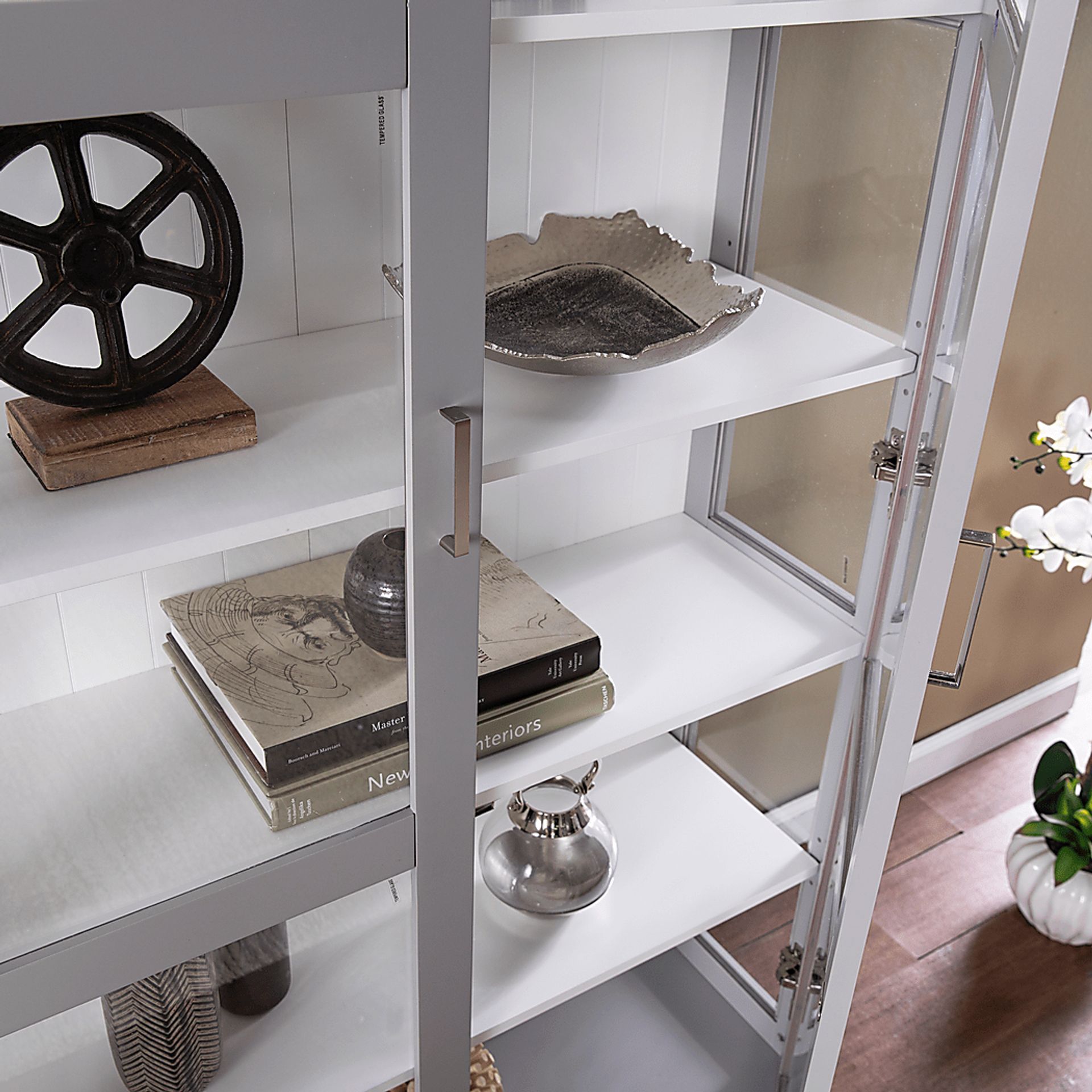 Clovermeade Gray Curio Cabinet - Image 5