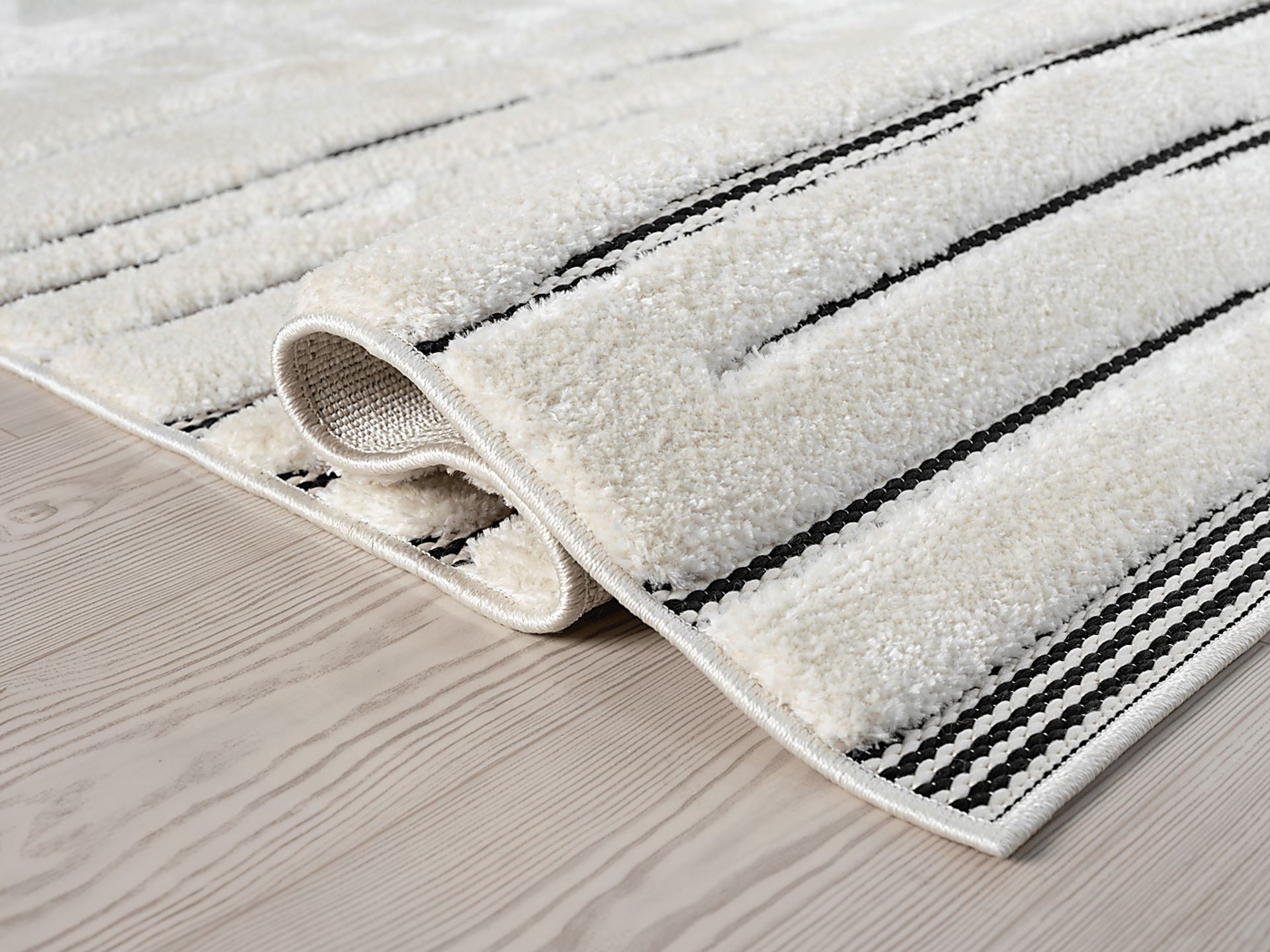 Coatidon Cream 8' x 11' Rug - Image 4