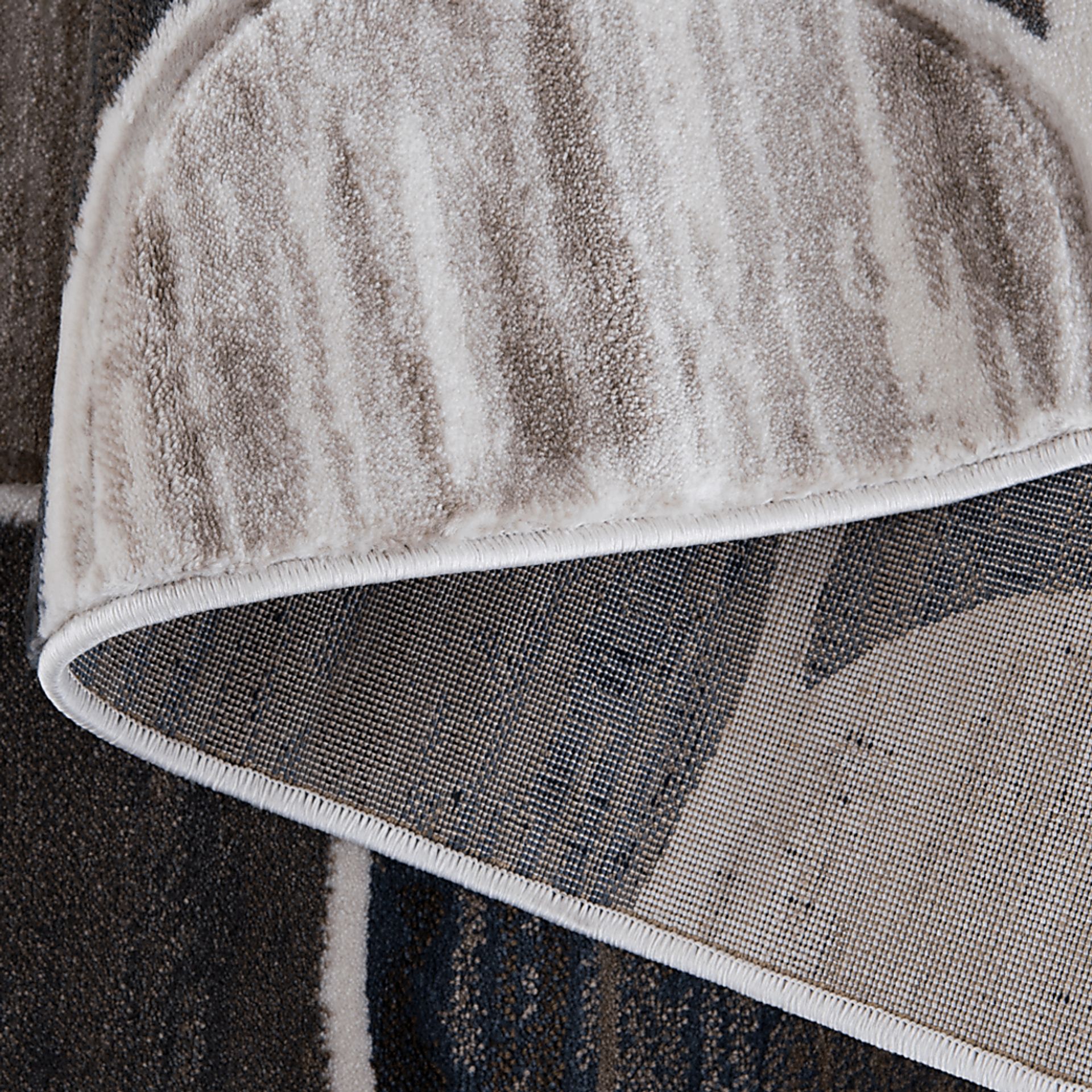 Cobble Lane Beige 5' x 7'4 Rug - Image 3