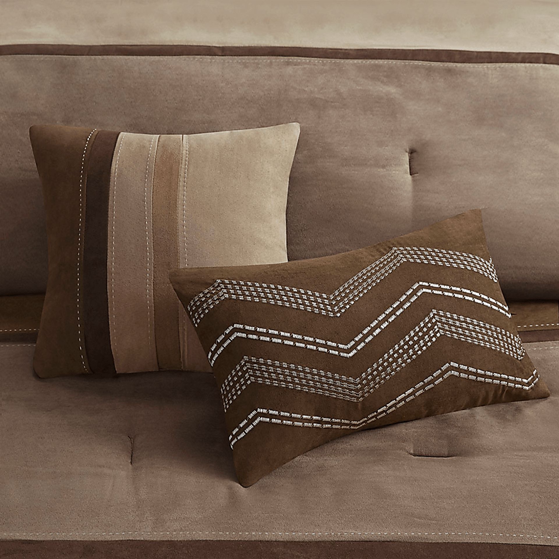 Colapissa Brown 7 Pc California King Comforter Set - Image 13