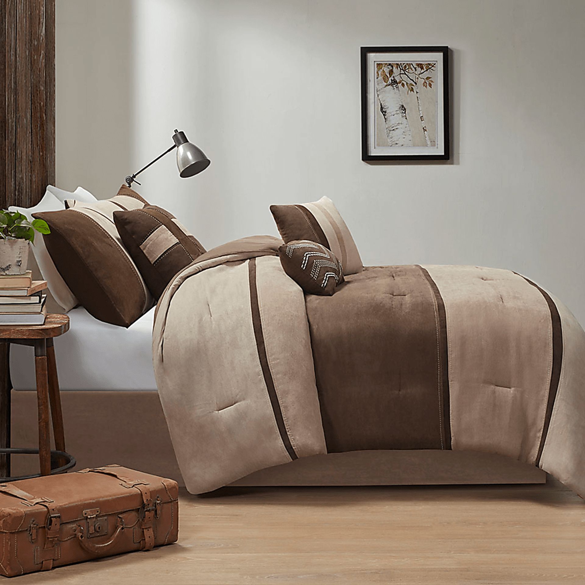 Colapissa Brown 7 Pc California King Comforter Set - Image 6
