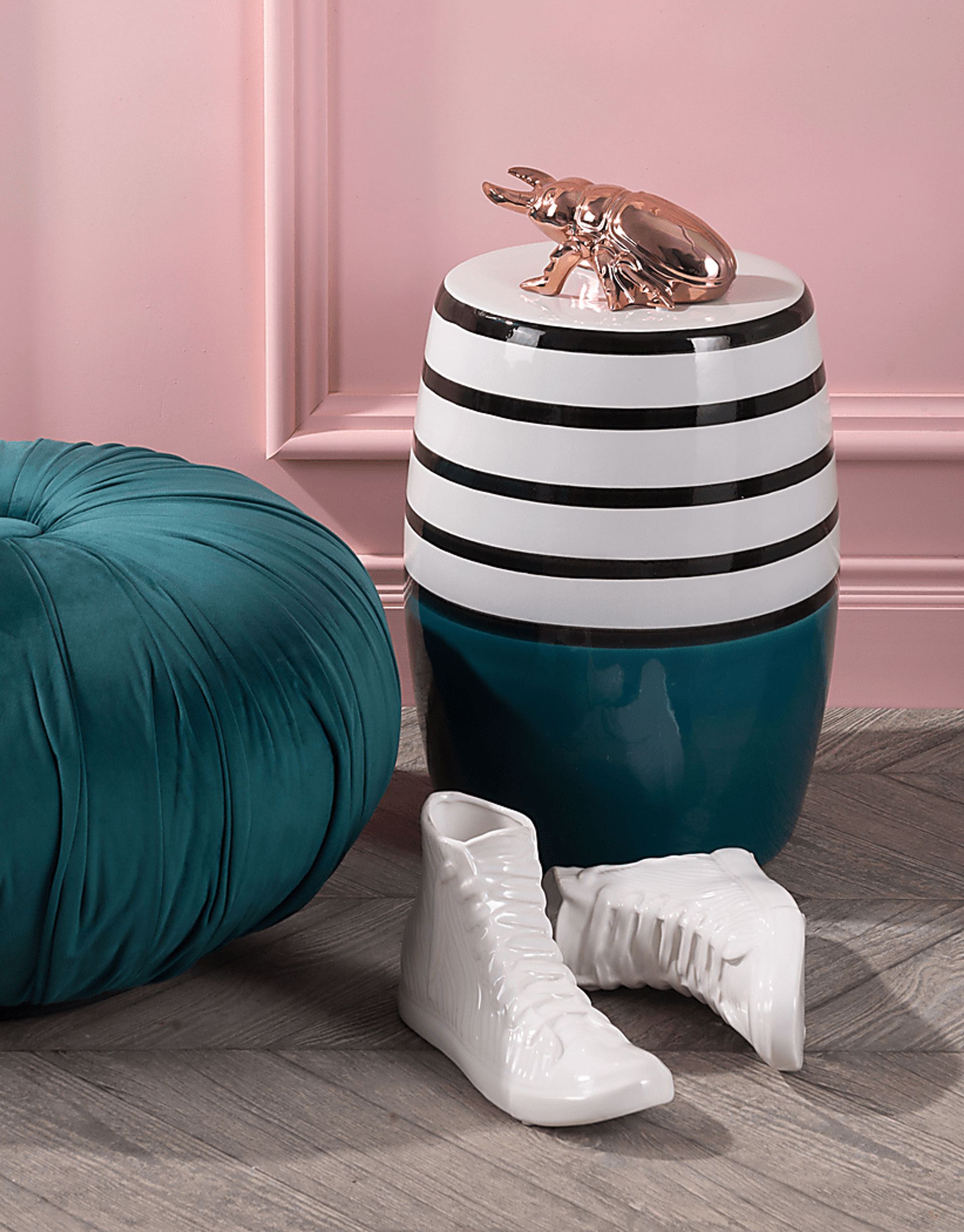 Colmy White and Green Outdoor Stool - Image 3