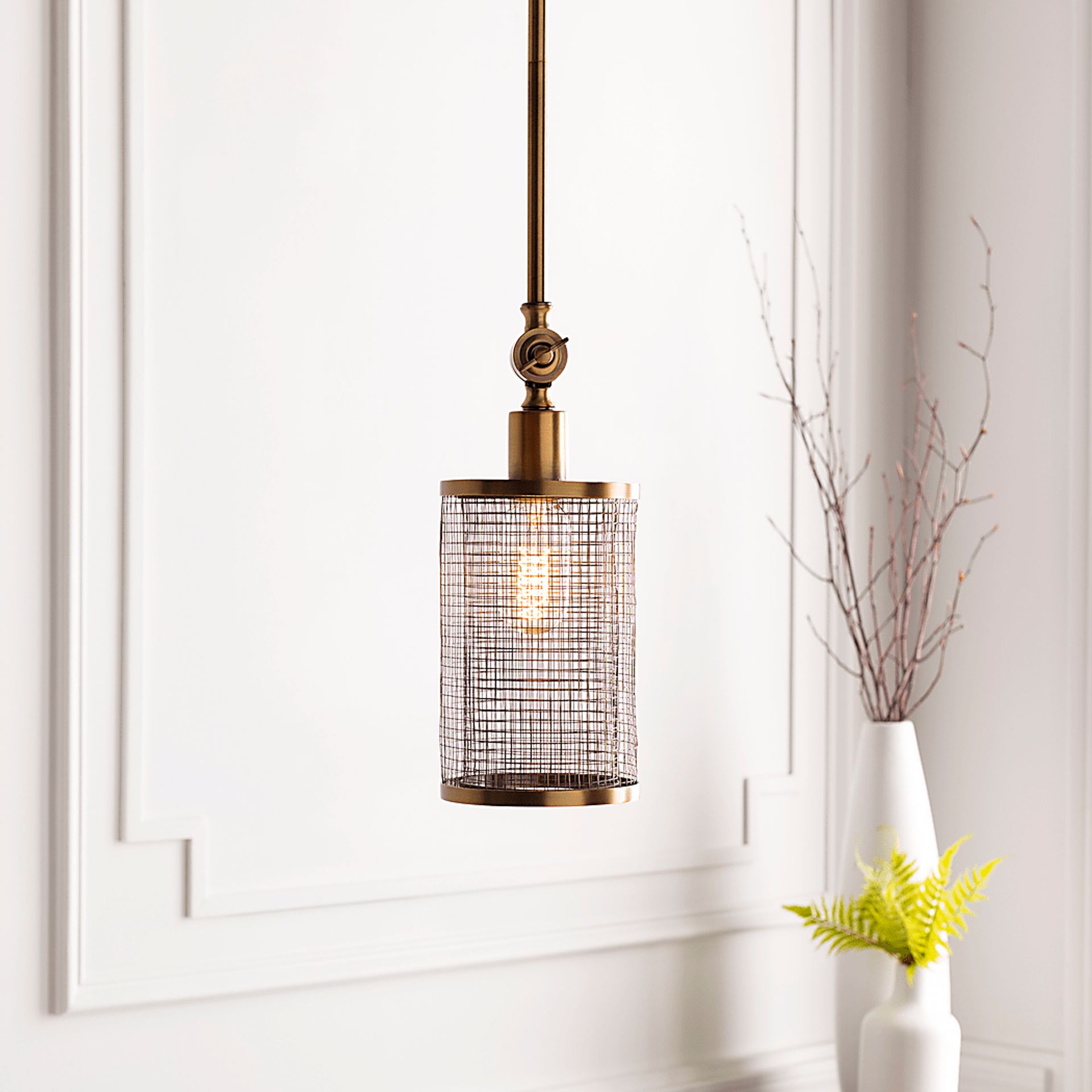 Concord Park Gold Pendant - Image 3