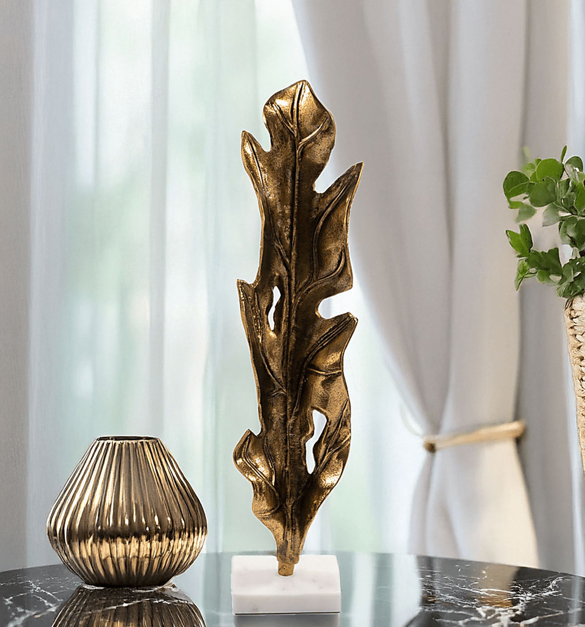 Coniah Gold Sculpture - Image 2