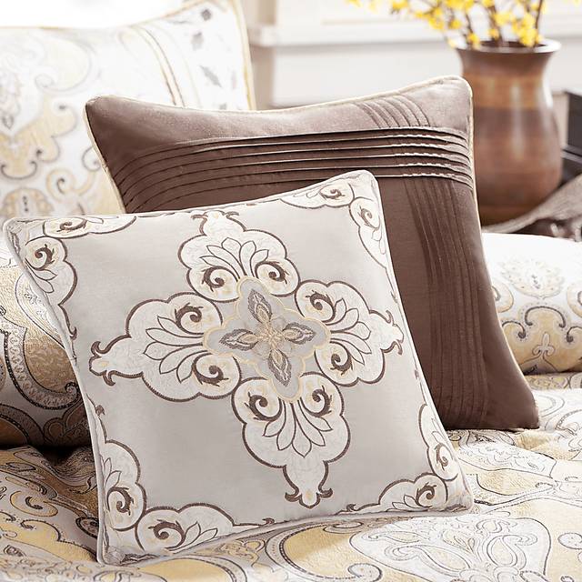 Conley Gold 7 Pc Queen Comforter Set - Thumbnail - Image 3