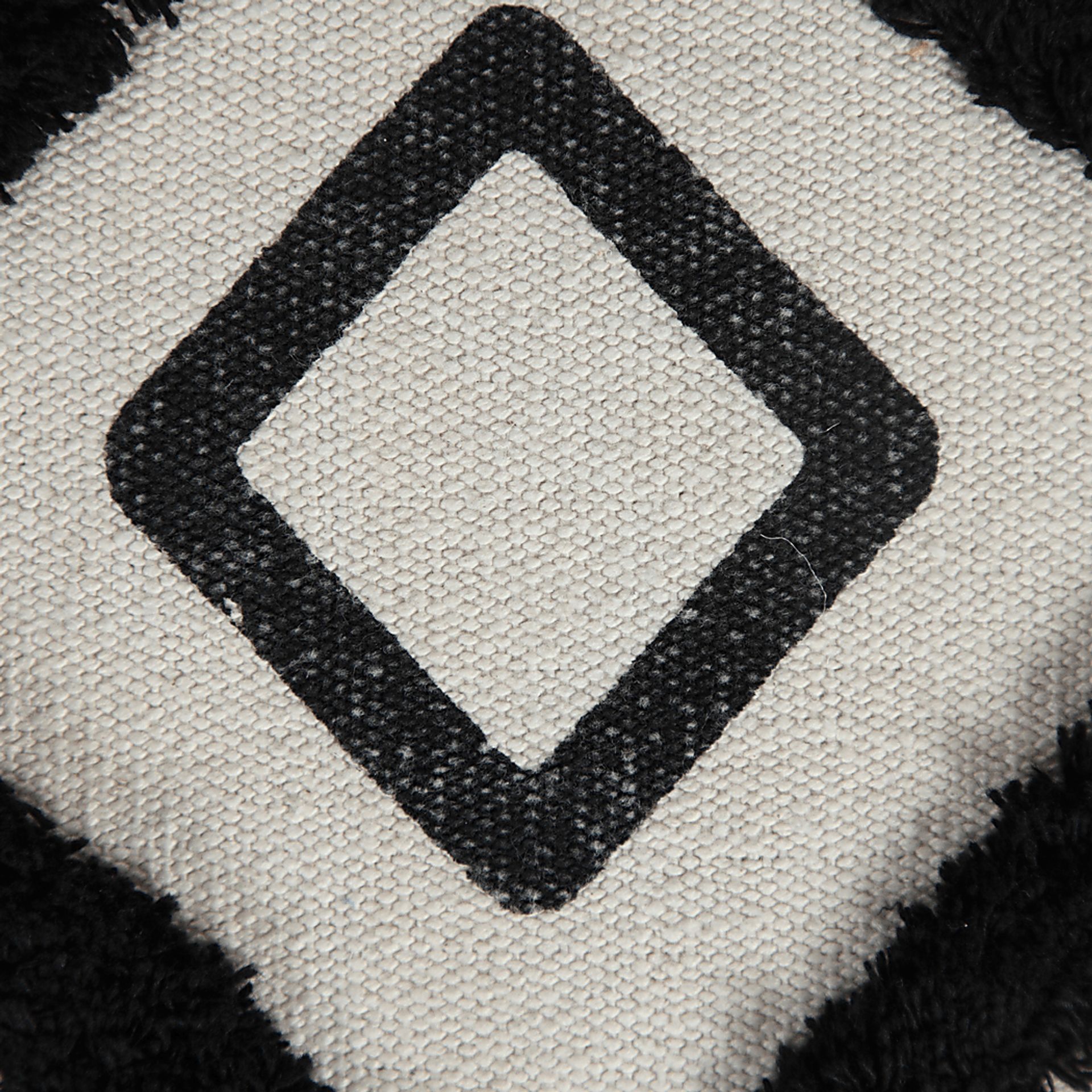 Conseld Black/White Pouf - Image 4
