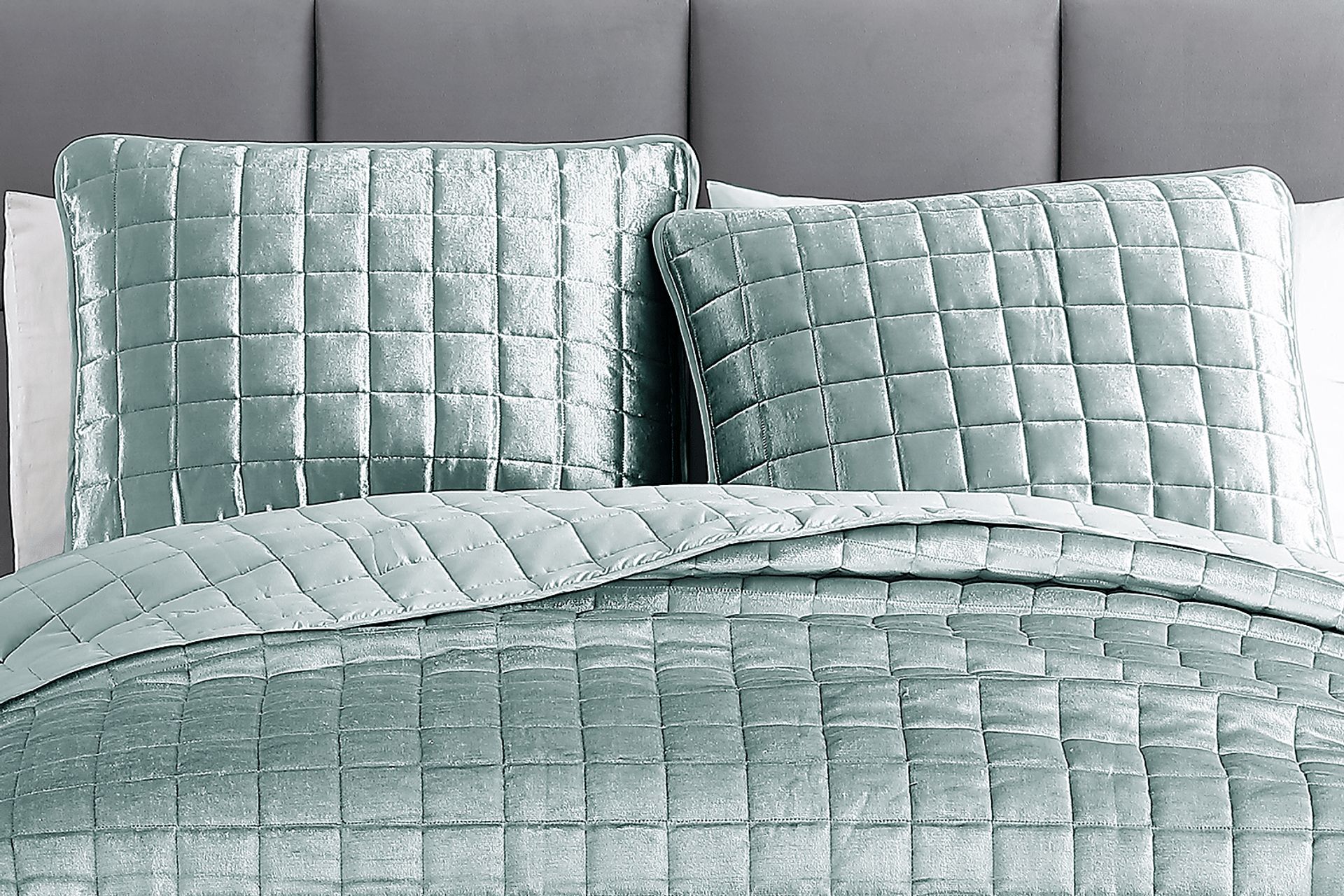 Constock Seafoam 3 Pc Queen Coverlet Set - Image 3