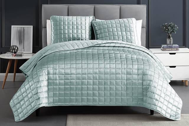 Constock Seafoam 3 Pc Queen Coverlet Set - Thumbnail - Image 1