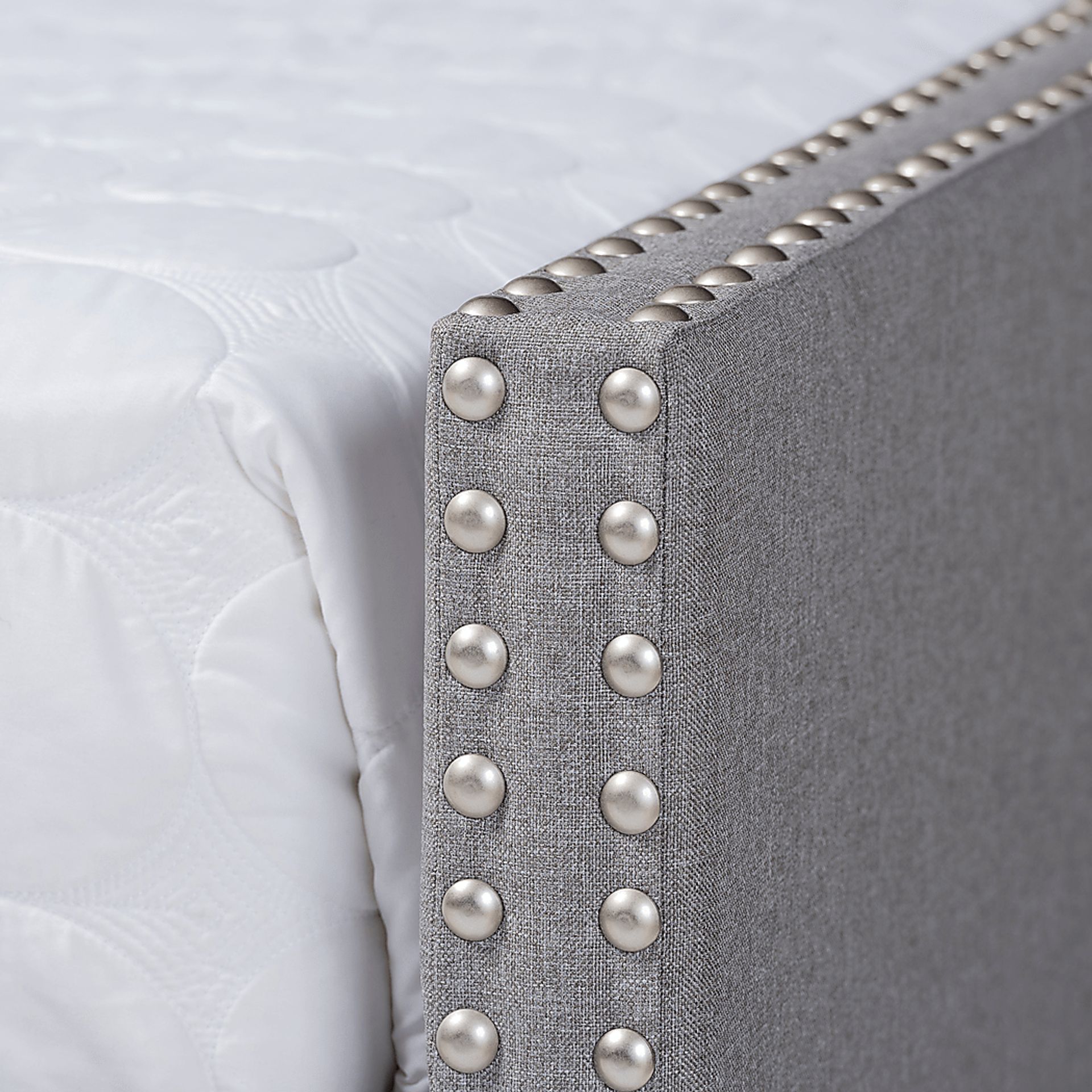 Copper Court Gray Queen Daybed - Image 3