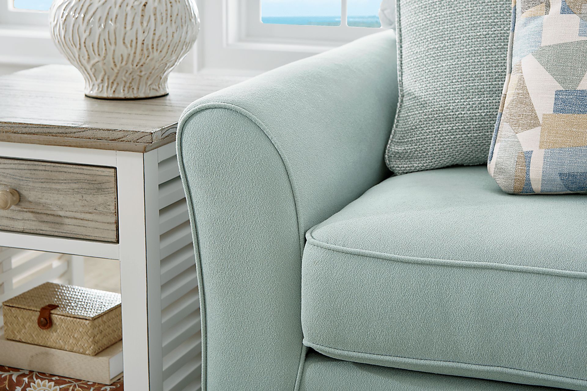 Coralville Arctic 7 Pc Living Room - Image 3