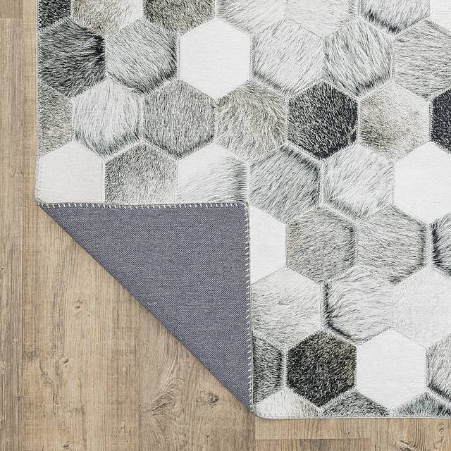 Cormier Gray 5' x 7' Rug - Thumbnail - Image 7