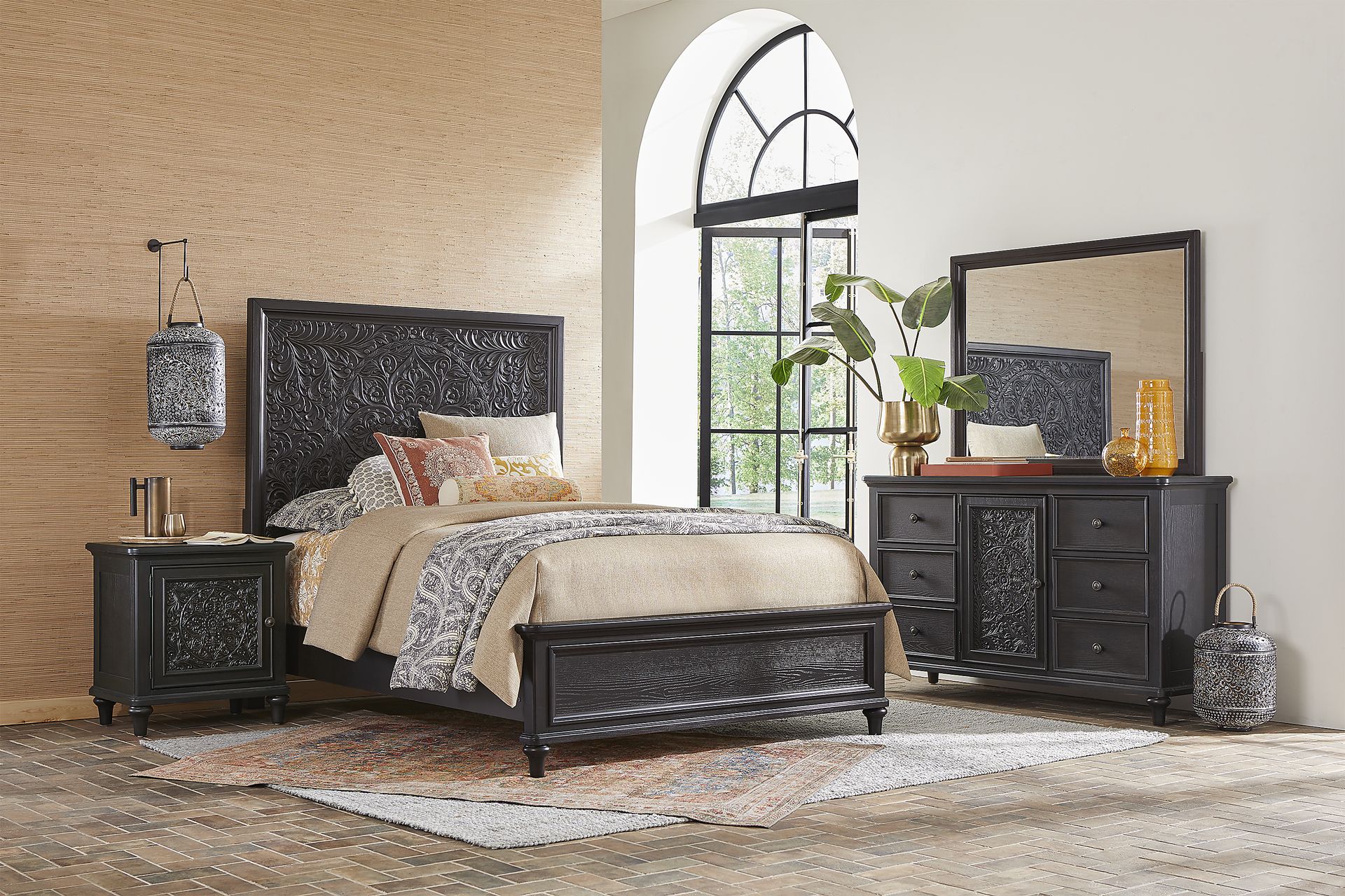 Cornelia Black 5 Pc Queen Panel Bedroom - Image 1