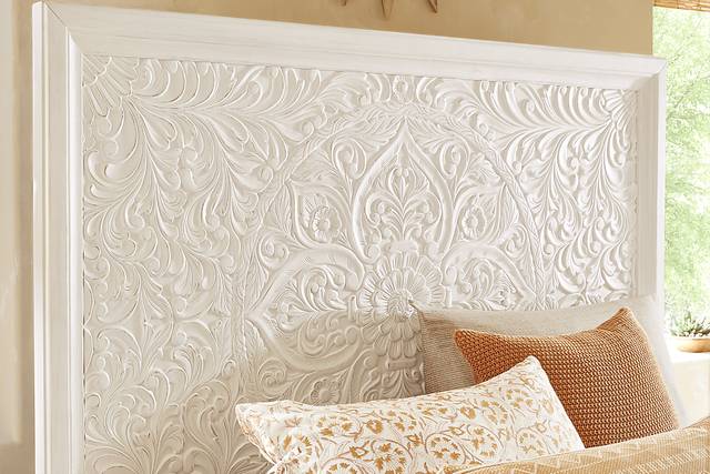 Cornelia White 5 Pc Queen Panel Bedroom - Thumbnail - Image 4