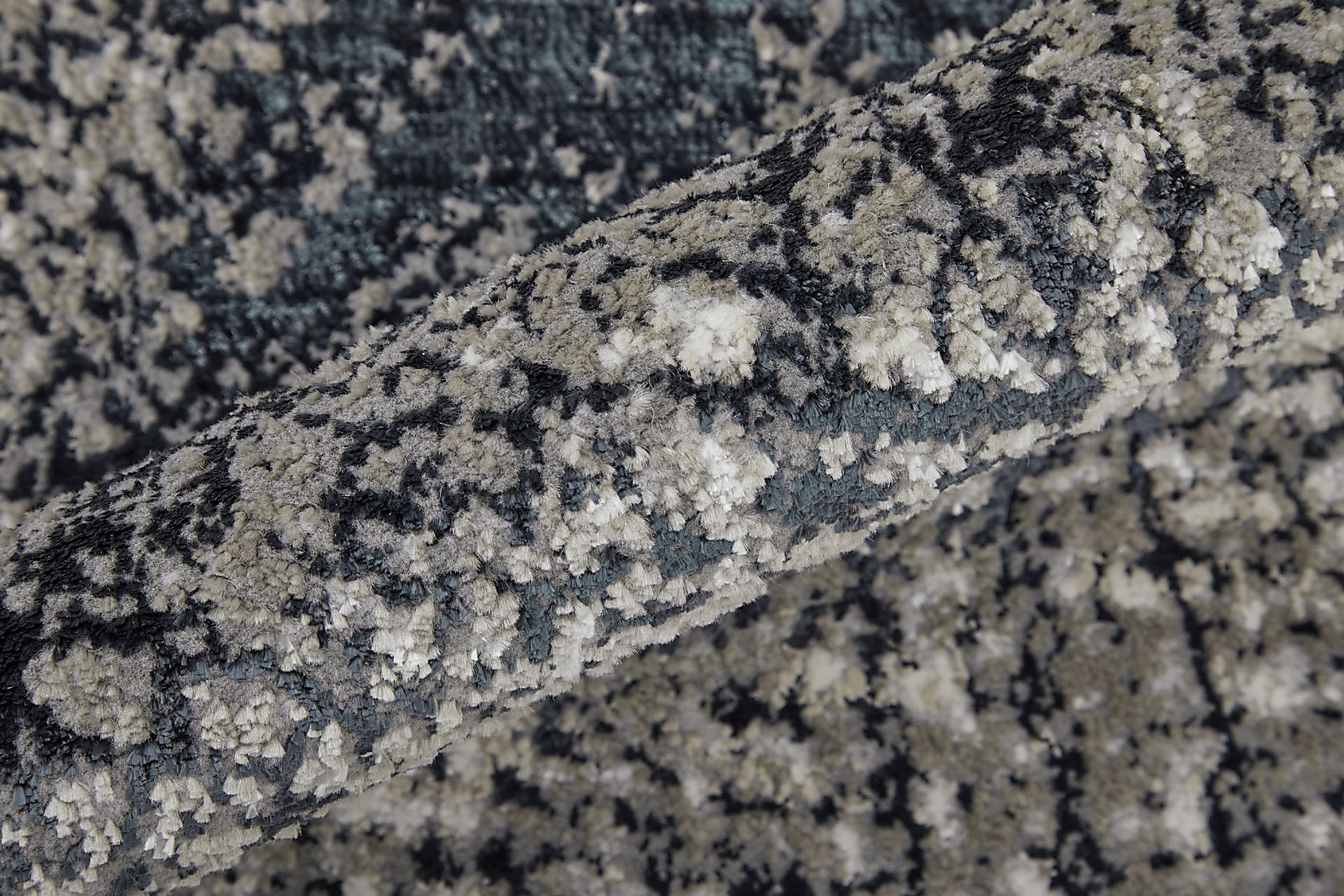 Corrarith Dark Gray 2'10 x 7'10 Runner Rug - Image 6