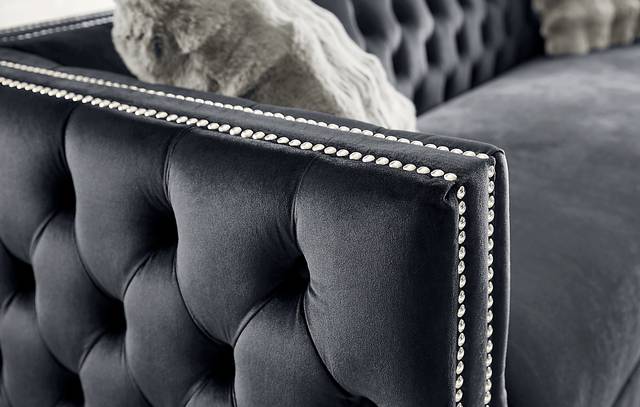Corrella Black 7 Pc Living Room - Thumbnail - Image 5