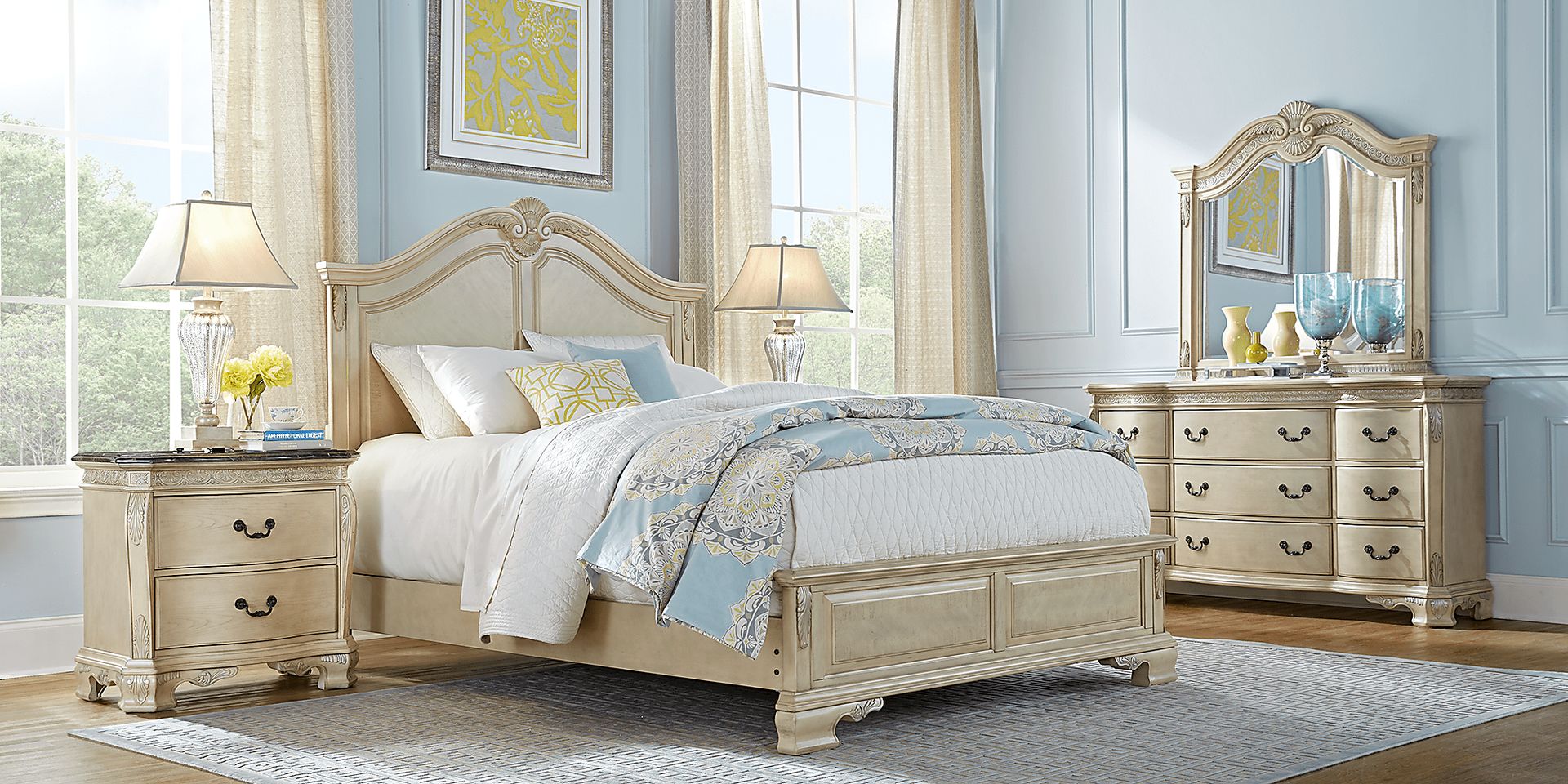Cortinella Cream 7 Pc King Panel Bedroom - Image 2