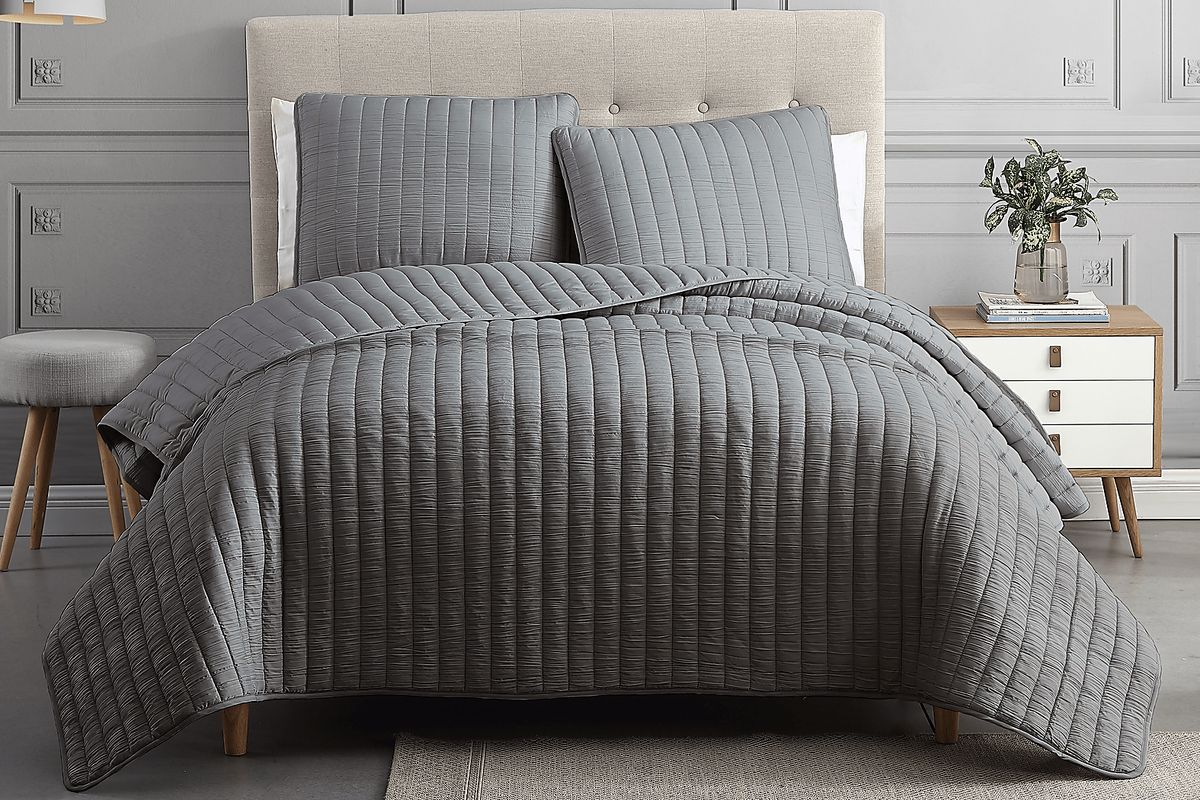 Corvair Dark Gray Polyester Fabric 3 Pc King Coverlet Set | Rooms to Go