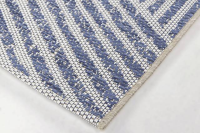 Cosgrove Chambray 5'3 x 7' Indoor/Outdoor Rug - Thumbnail - Image 3