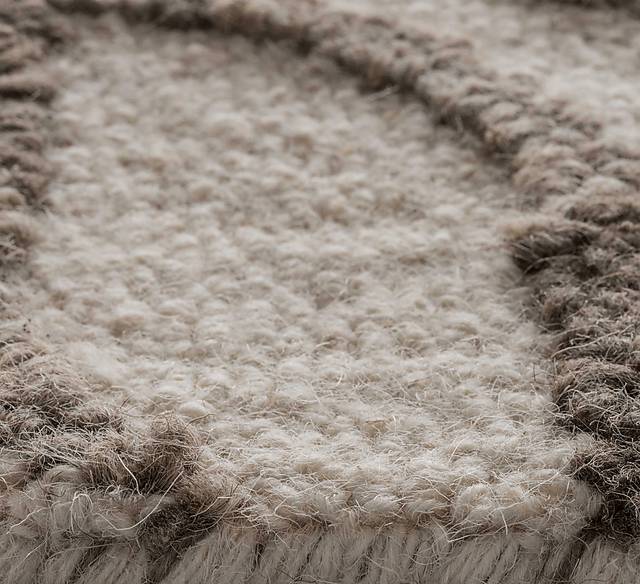 Covenbo Tan 8' x 10' Rug - Thumbnail - Image 4