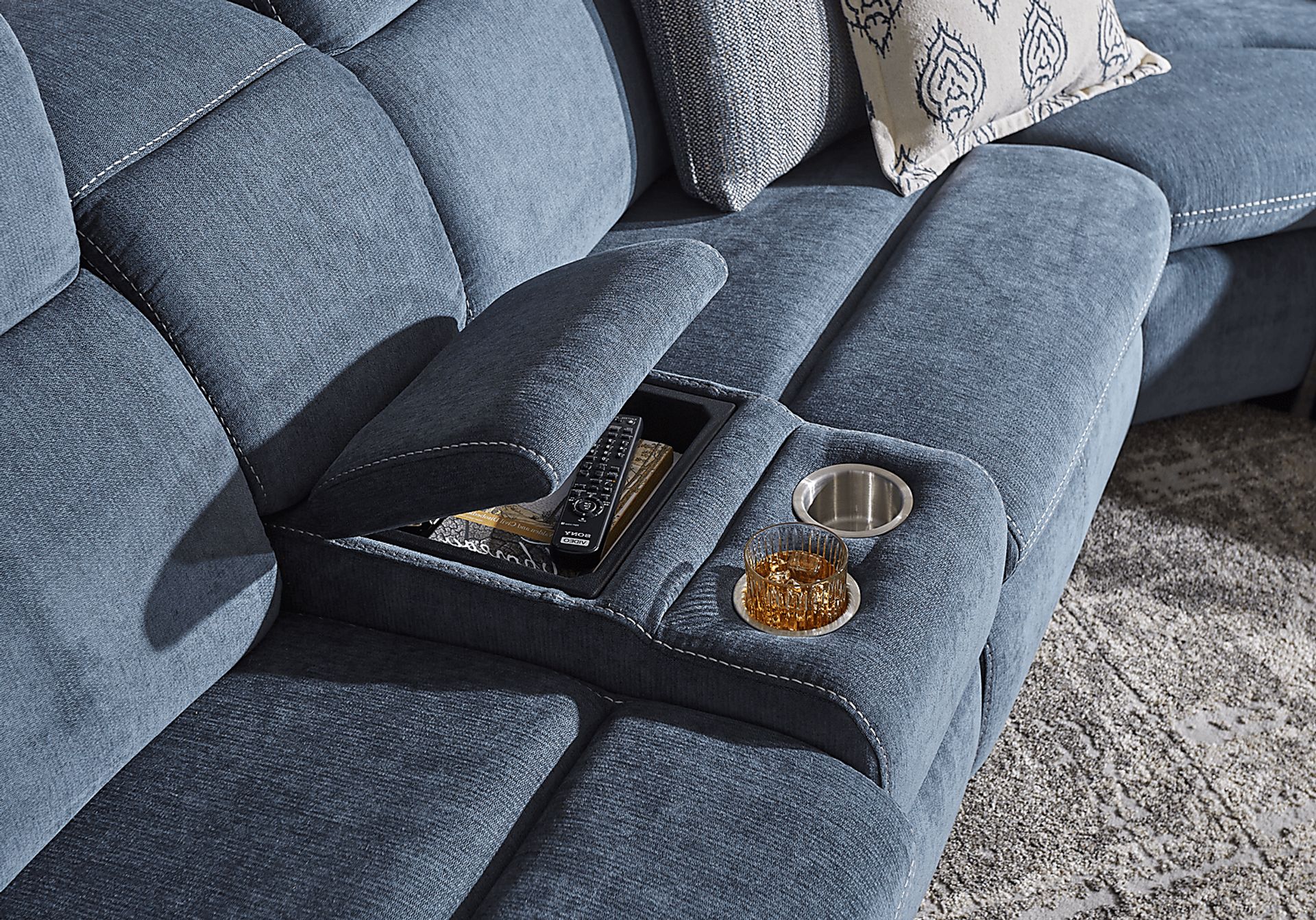 Crescent Place Navy 6 Pc Power Reclining Sleeper Sectional - Image 6