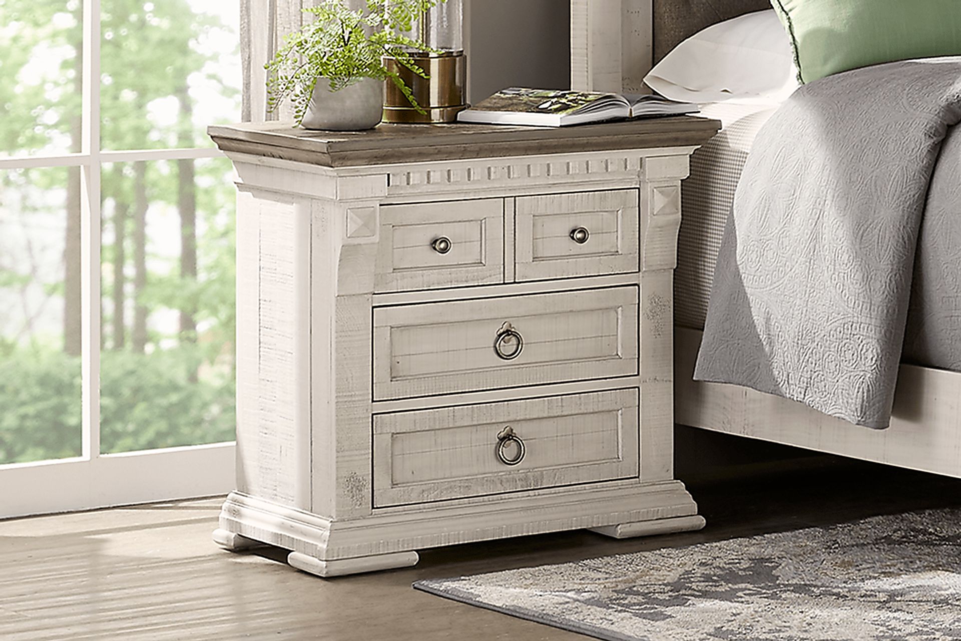 Crestwell Manor White 7 Pc King Upholstered Bedroom - Image 12