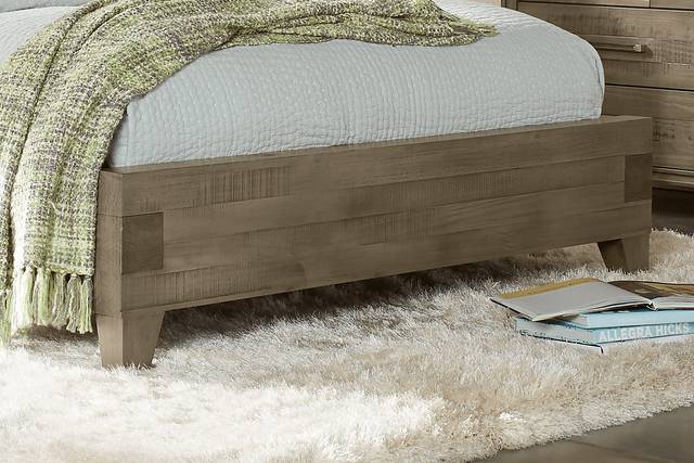 Crestwood Creek Gray 3 Pc King Panel Bed - Thumbnail - Image 3