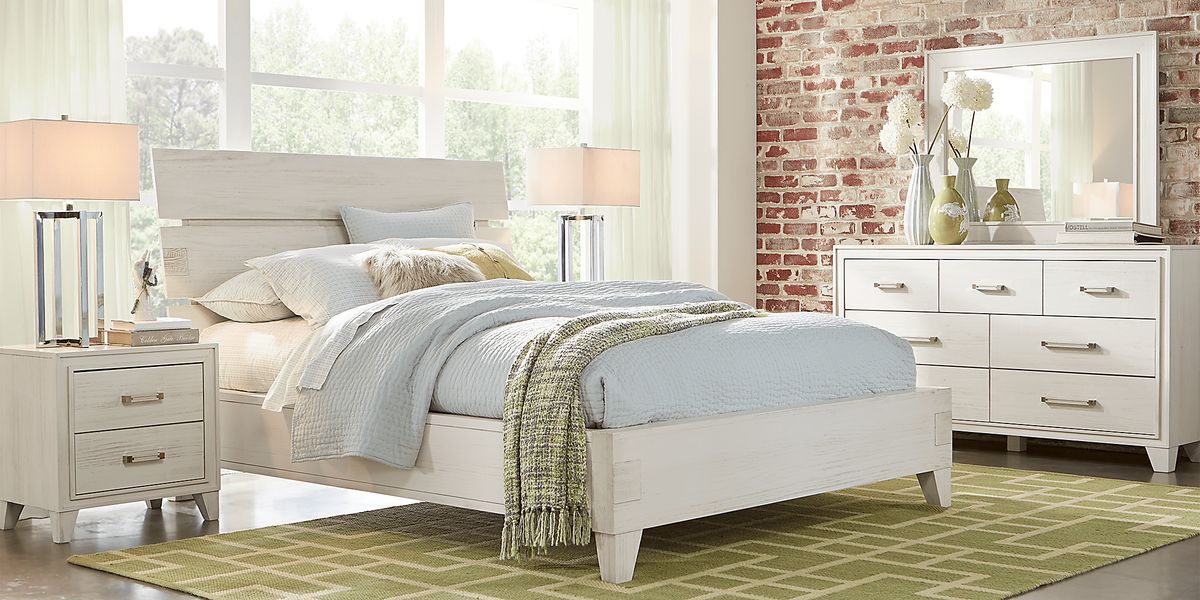 Crestwood Creek Ivory Light Wood,White 3 Pc King Bed Rooms to Go