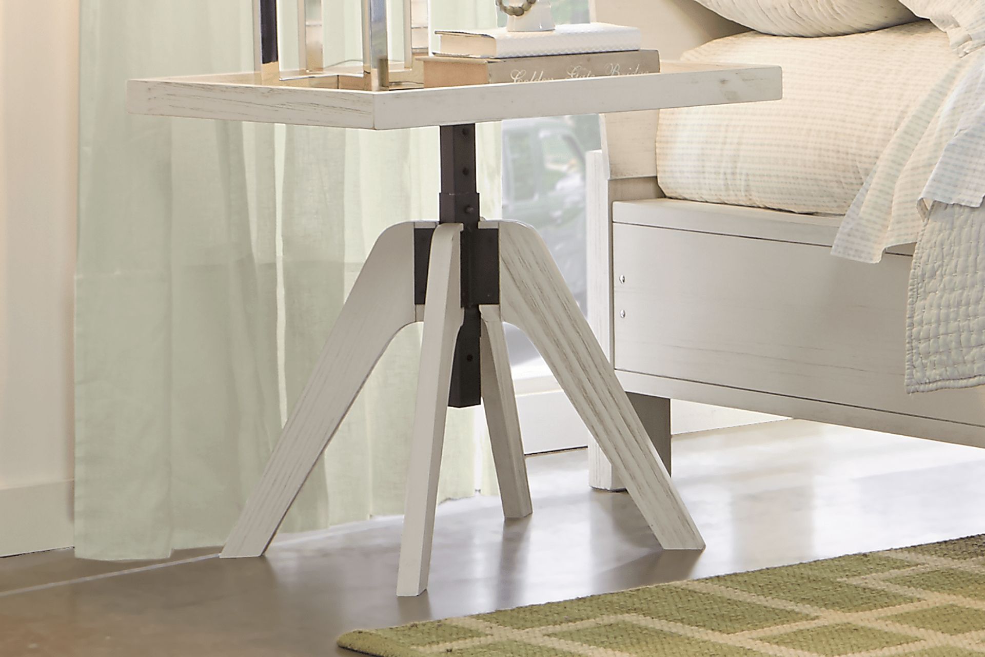 Crestwood Creek Ivory Night Table - Image 3