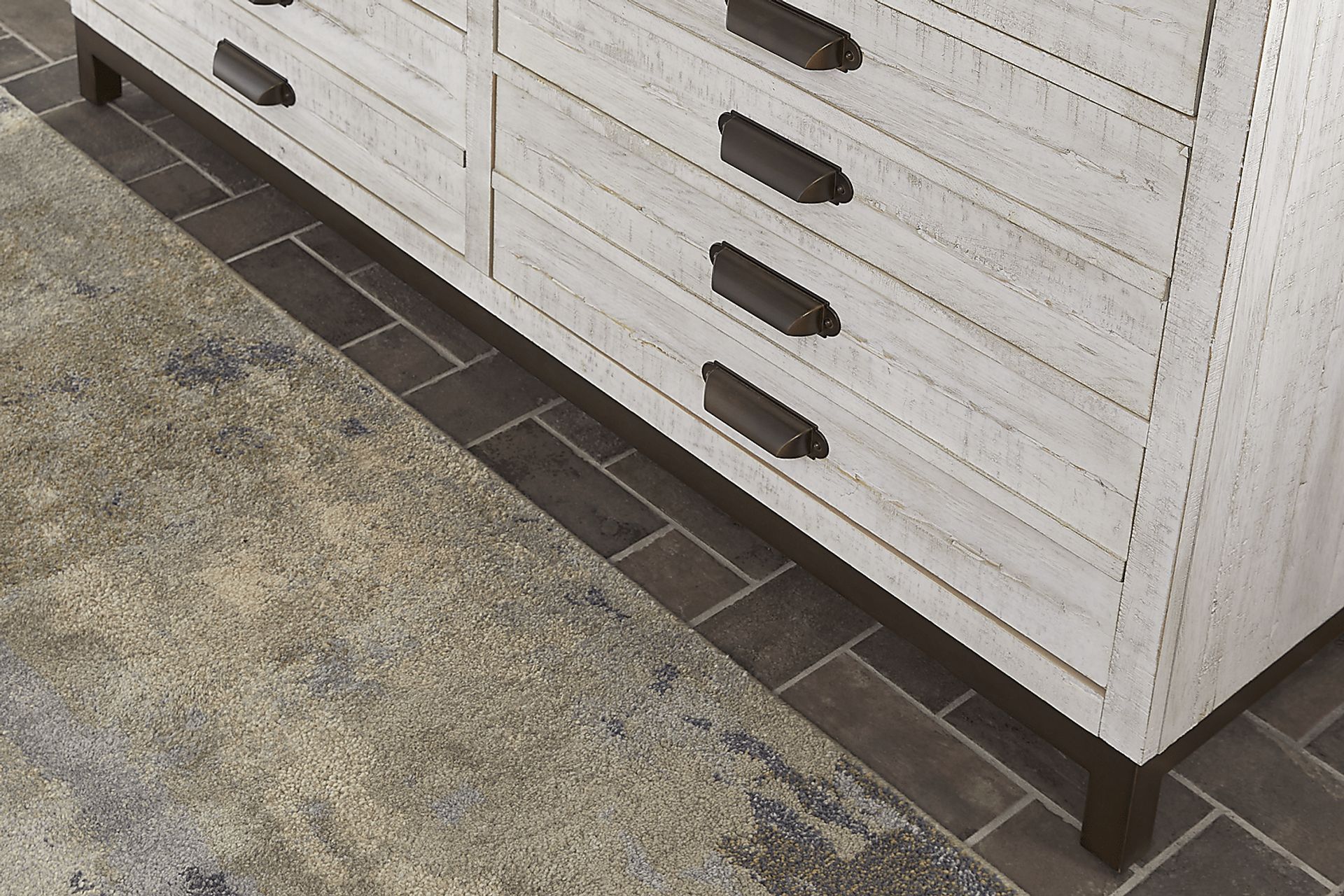 Crossgate White Dresser - Image 3