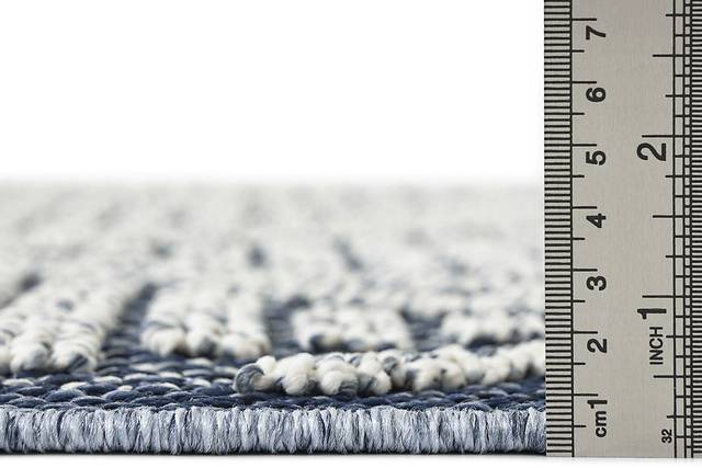 Crosswinds Navy 7'10 x 10' Indoor/Outdoor Rug - Thumbnail - Image 3