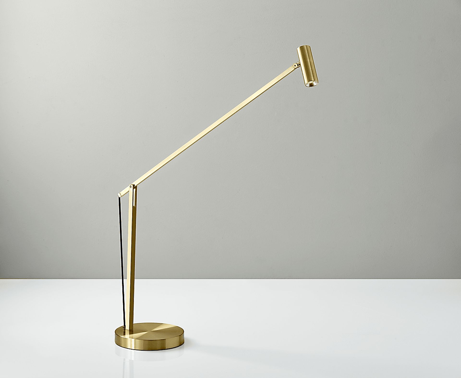 Crowson Gold Lamp - Image 2